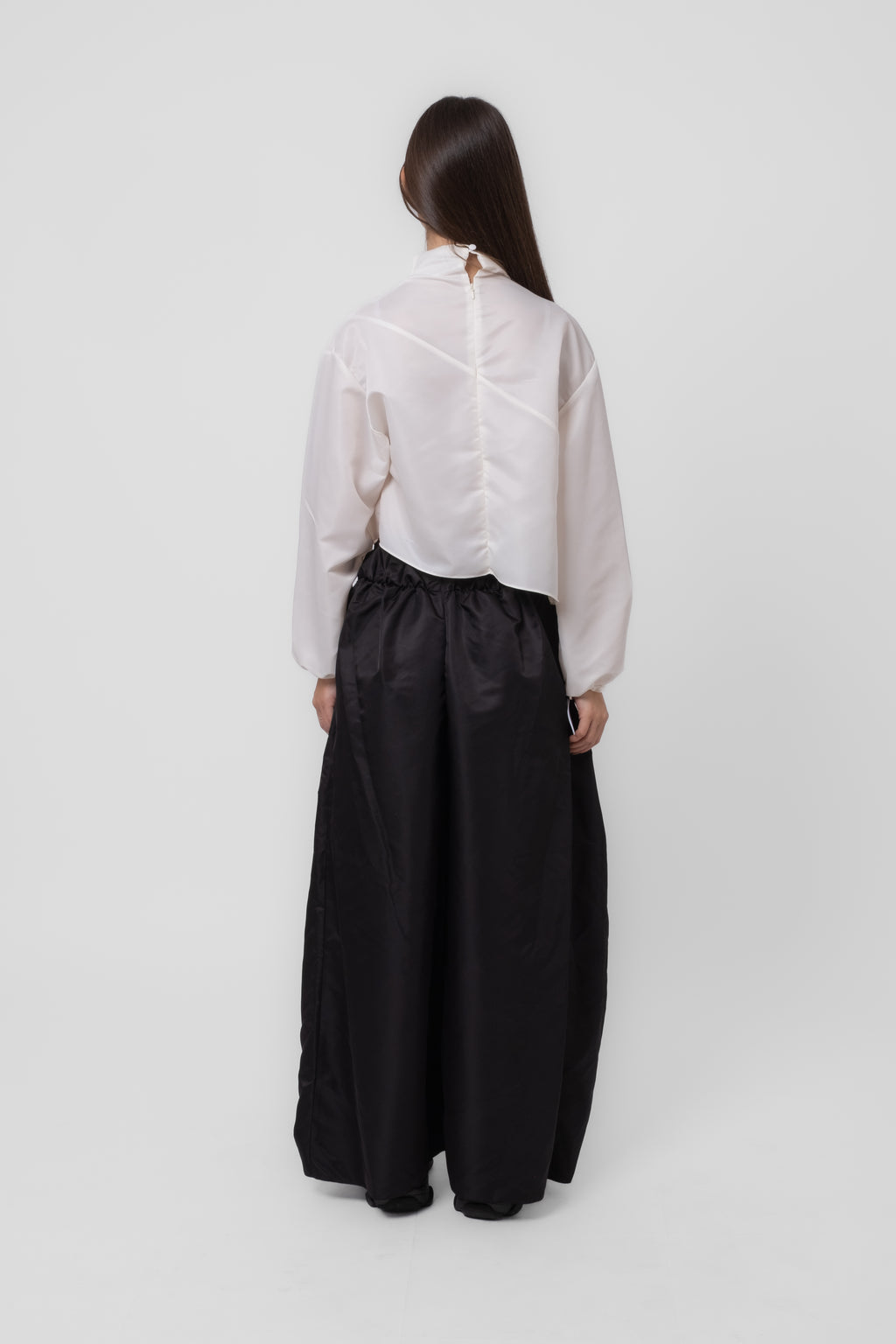 Isha Parachute Black Midi Skirt