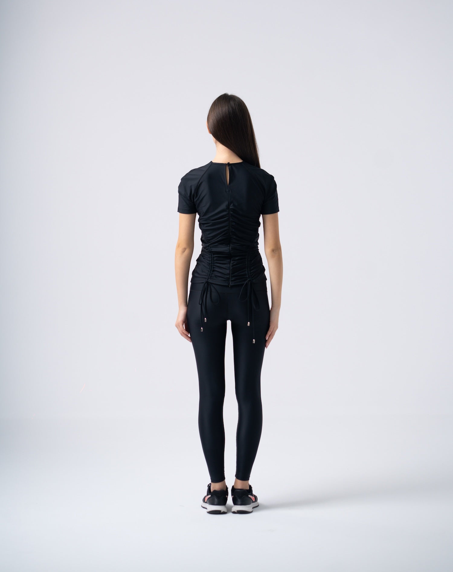 Cyro Set In Black