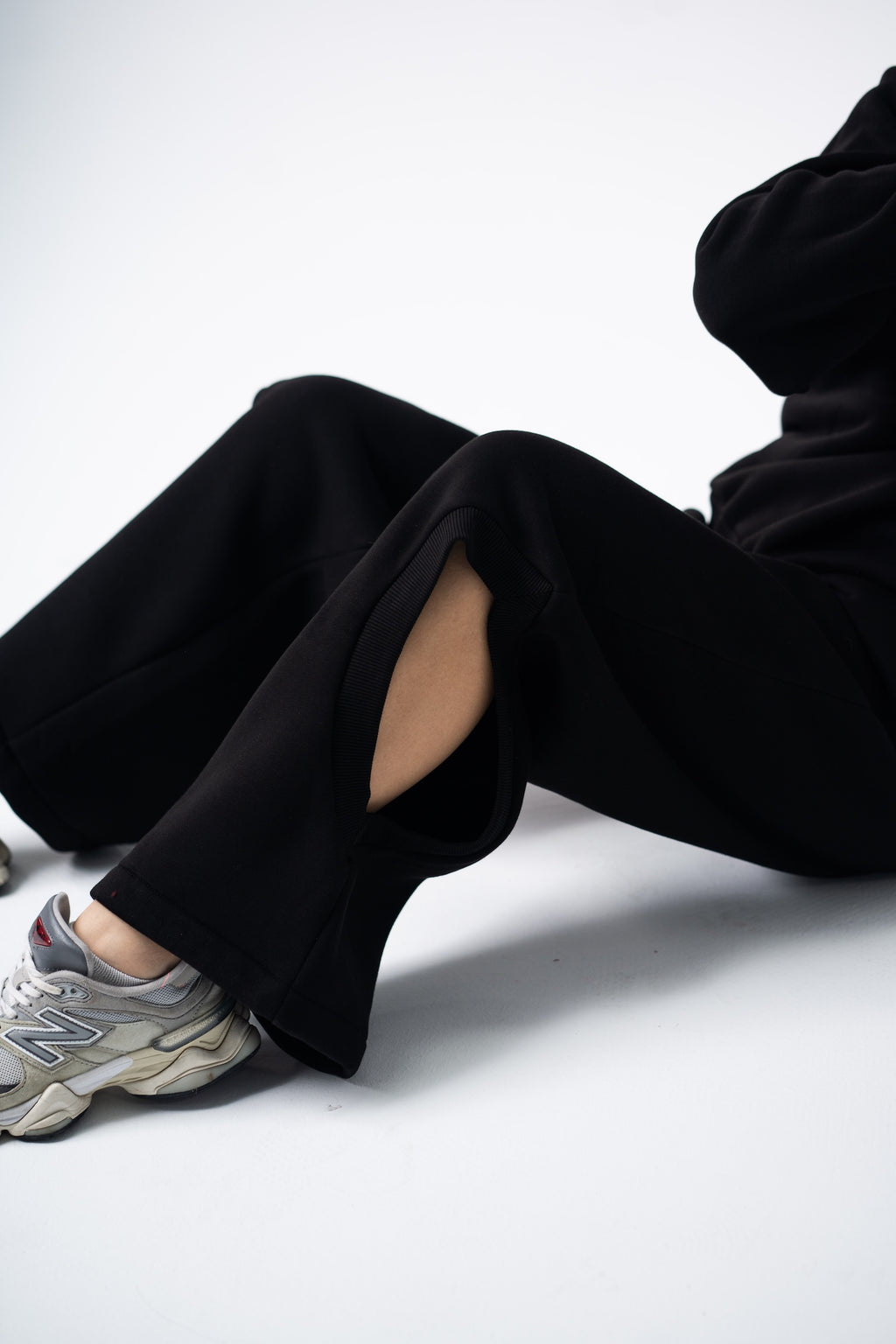 Eclips Pants Set in Black