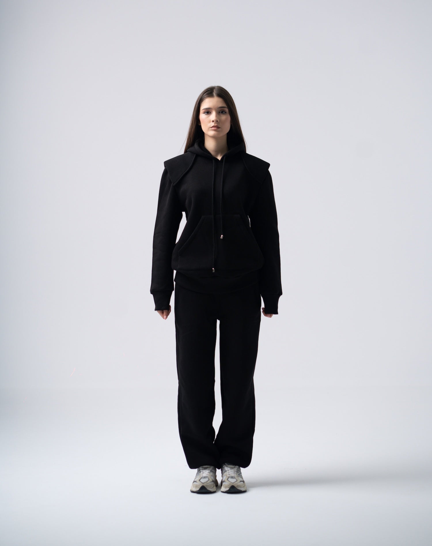 Xahari Set in Black
