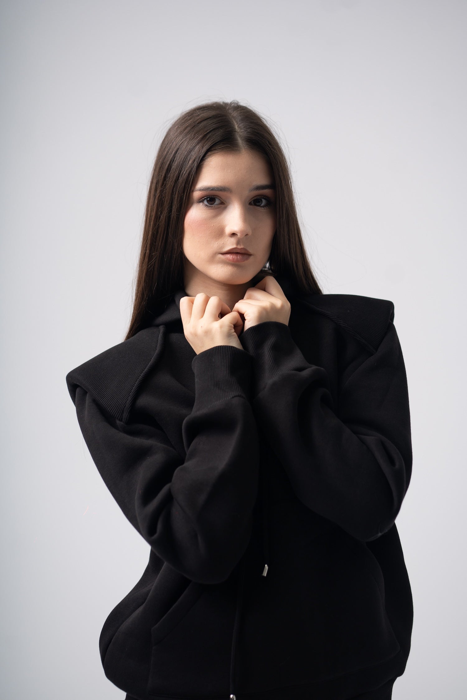 Xahari Set in Black