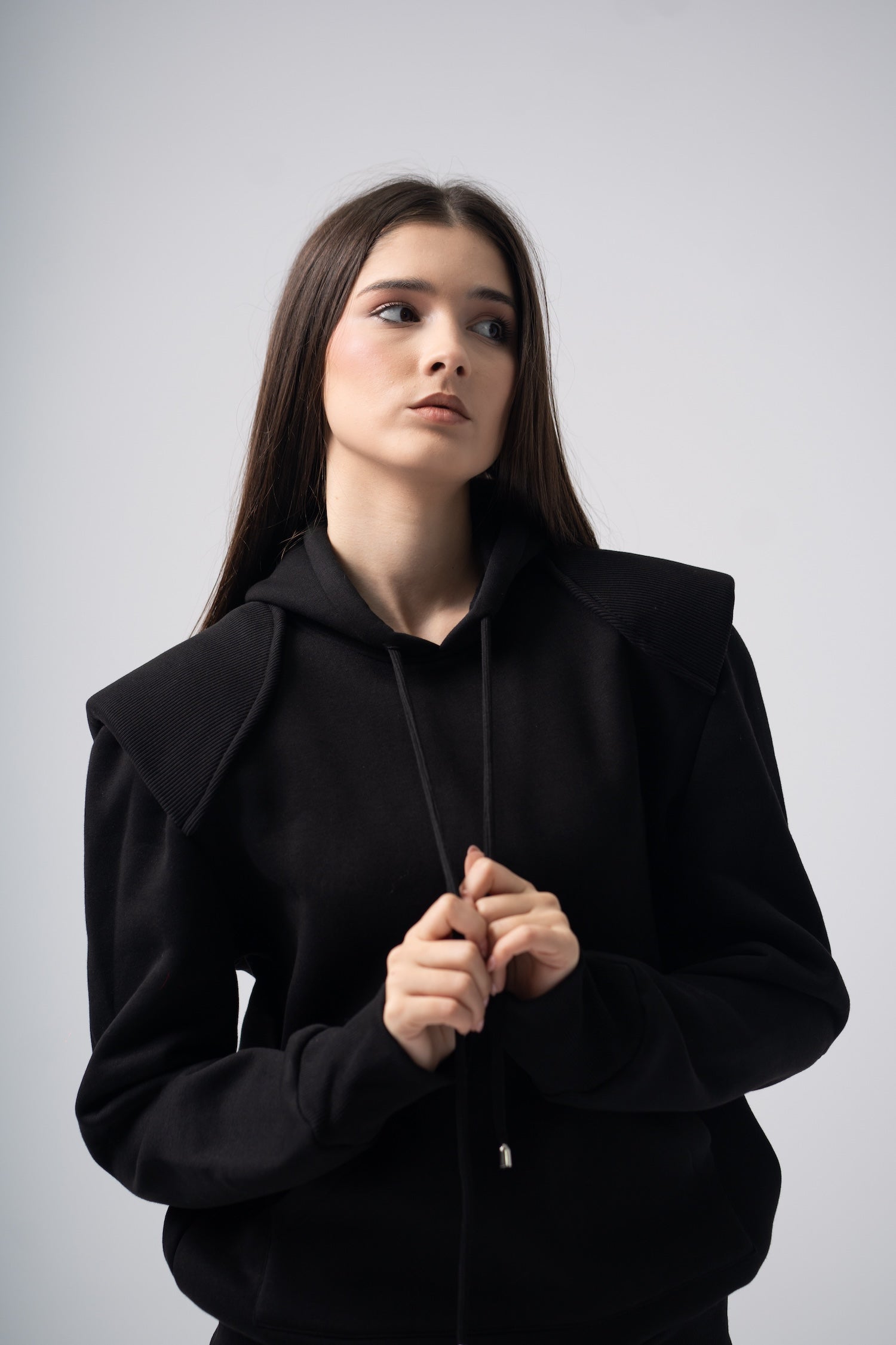 Xahari Set in Black